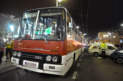 Ikarus