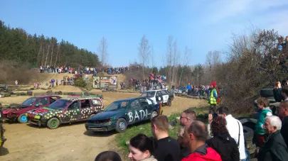 Wrak Race 9