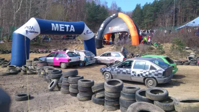 Wrak Race 9