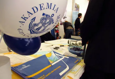 Stoiska Akademii Morskiej w Gdyni podczas Pikniku Naukowego