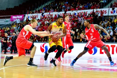 Karol Gruszecki, Lance Jeter i Roderick Trice