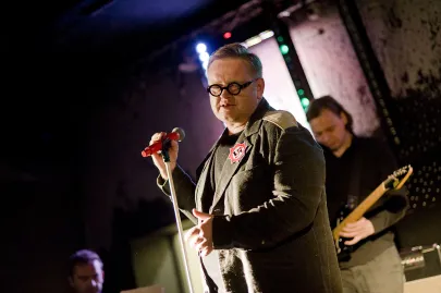 Olek Klepacz z zespołem