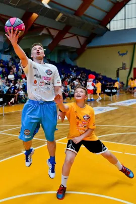 Kacper Lachowicz 