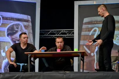 Kabaret Ani Mru-Mru