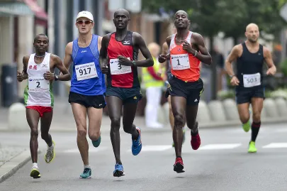 Joel Maina Mwangi, Oleg Leszczyszyn, Charles Cheruiiyot Toroitich i Ellias Kiptum Maindi