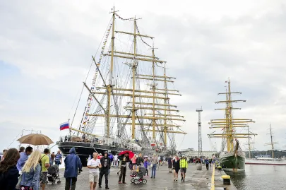 Kruzenshtern, Alexander von Humboldt II