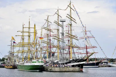 Kruzenshtern, Alexander von Humboldt II
