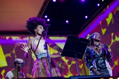 Esperanza Spalding i Omou Sangare
