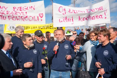 Ryszard Wojnowski z załogą