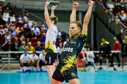 Piotr Gacek 