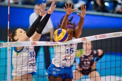 Katarzyna Zaroślińska i Brittnee Cooper 