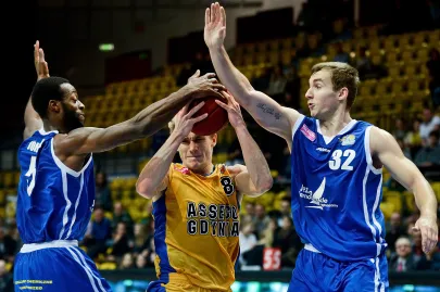 Dominique Johnson, Filip Matczak i Kacper Młynarski