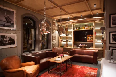 Wnętrze Restauracji - Whisky Bar - piętro