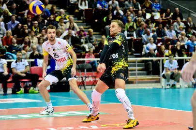 Piotr Gacek 