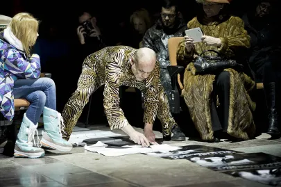 performance Krzysztofa Leona Dziemaszkiewicza
