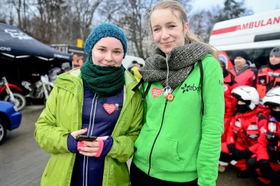 Uczestniczki biegu "Na Ratunek"