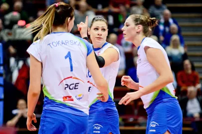 Katarzyna Zaroślińska i Charlotte Leys 