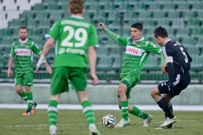 Piotr Grzelczak 