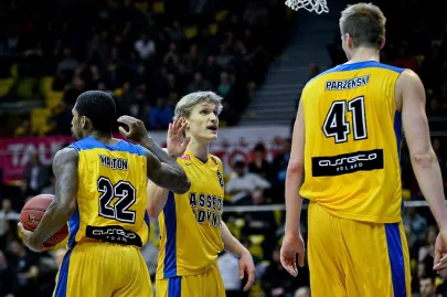 Anthony Walton, Filip Matczak i Jakub Parzeński 
