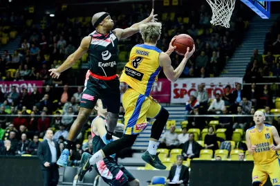 Jerel Blassingame i Filip Matczak 