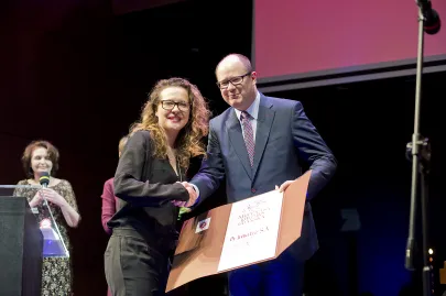 laureat Mecenas Roku Dr Elena Eris