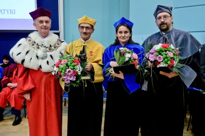 prof. Bernard Lammek oraz laureaci Nagrody Nauczyciela Roku im. Krzysztofa Celestyna Mrongowiusza: prof. dr hab. inż. Jerzy Błażejowski, dr Urszula Patocka-Sigłowy i dr Piotr Arłukowicz