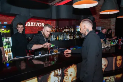 Adam Darski "Nergal" i pierwszy drink w klubie