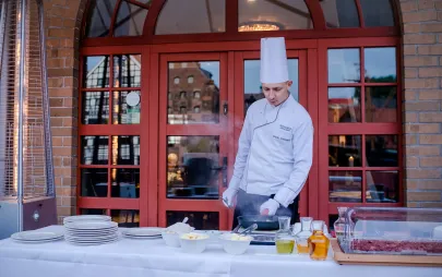 Live cooking
