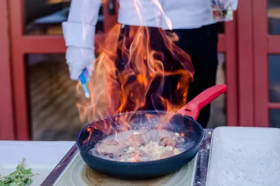 Live cooking