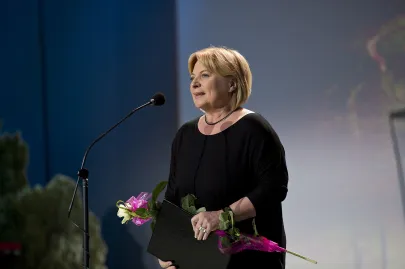 nagroda za reżyserię – Magdalena Łazarkiewicz za spektakl „Karski” 