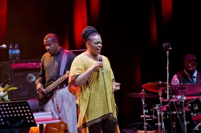 Dianne Reeves