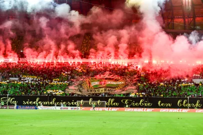 Oprawa kibiców z okazji 70-lecia klubu