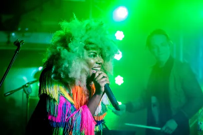 Ebony Bones 