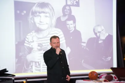 Tomasz Gałązka, fotograf i pomysłodawca akcji