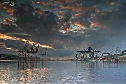 Port Gdynia o poranku
