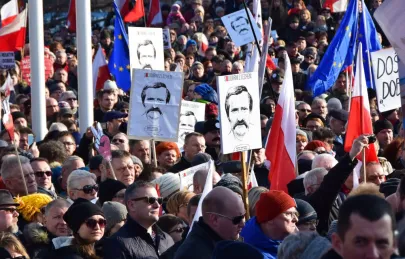 Cała Polska Murem za Lechem Walęsą