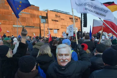 Cała Polska Murem za Lechem Wałęsą
