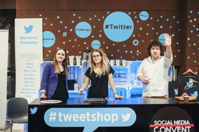 Kalina Chojnowska i Sandra Wyrzykowska - Tweetshop