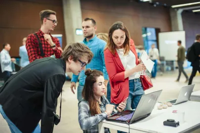 Kamil i Kacper Sokołowscy zaprezentowali uczestnikom możliwości swojej firmy - BrandBuddies