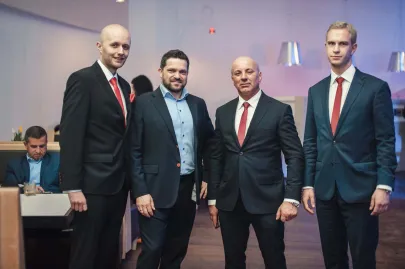 Karol Domański, Robert Łasek i Maciej Orłowski - NESCOM, Jakub Jakubowski - Prestiż