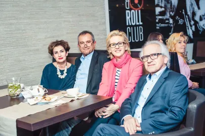 Anna Dębicka - dyrektor centrum handlowego Klif Gdynia, Norbert Nagel - jubiler, Bożena Niemczyk - Drania