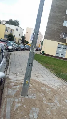 nowy chodnik tylko po znajomosci i dla wybranych