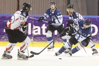 Mateusz Gościński (z prawej), Filip Pesta (w tle)