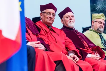 Władze UG
