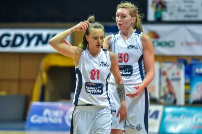 Anna Jakubiuk i Carolyn Swords 