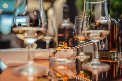Pate z foie gras z karmelizowanymi owocami cytrusowymi