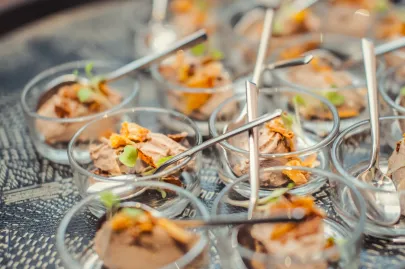 Pate z foie gras z karmelizowanymi owocami cytrusowymi