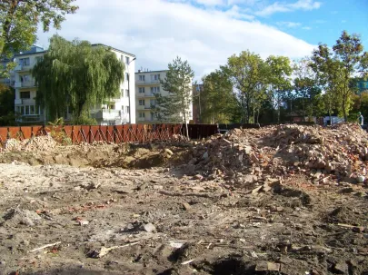 Rozbiórki przy ul. Partyzantów.