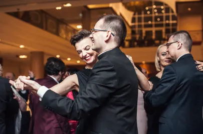 Katarzyna Sokołowska oraz ks. Tomasz Kosewski 