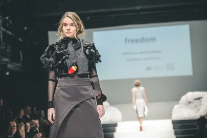 Kolekcja Freedom: moda: Patrycja Bryszewska, biżuteria: Andrzej Jacyszyn